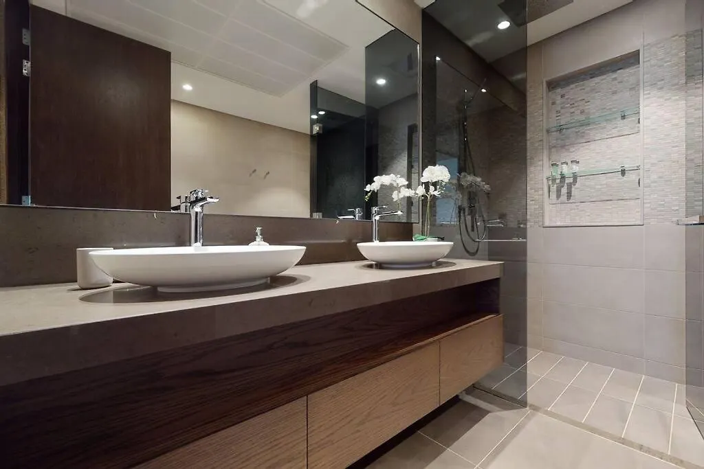 Beautiful Getaway Dubai Marina Apartment
