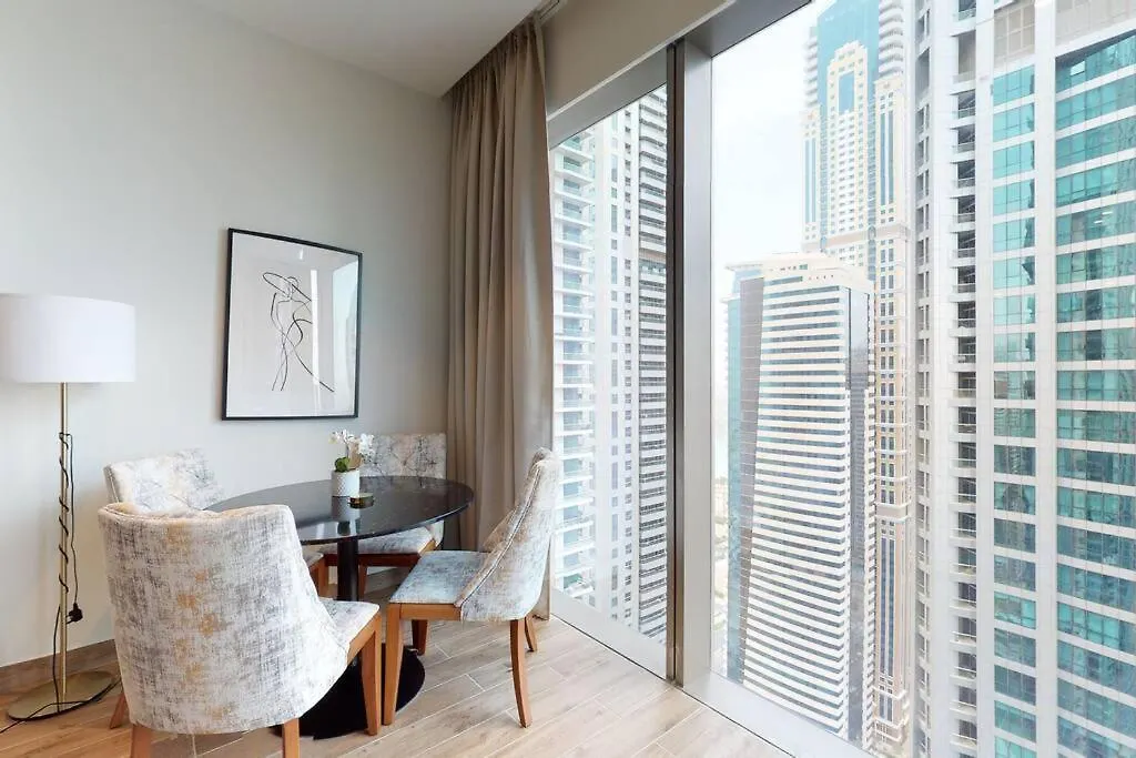 Beautiful Getaway Dubai Marina Apartment